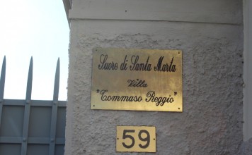 Lo spettacolo “Collo di pollo ripieno” al monastero di Santa Marta a Querceto