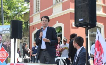 FOTO: il comizio di Falchi e D’Attorre