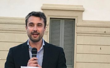 Falchi risponde al ministro Fontana: “Esistono già famiglie con due padri o due madri, questa è la realtà”