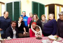 Lorenzo Falchi con Gemma Benelli e familiari