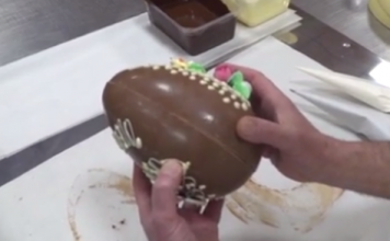 Lavorazione uova di pasqua