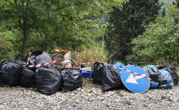 Legambiente: pulizia di Morello in collaborazione con Racchetta e Cai pulizia 8