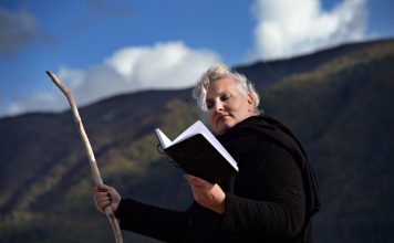 Odissea: ultimo appuntamento con i reading teatrali alla biblioteca Ragionieri Archivio Zeta Enrica Sangiovanni pic