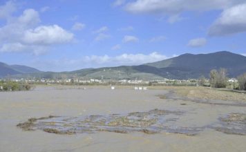 La piana allagata nella zona dove è prevista la nuova pista 1