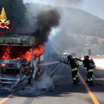 Incendio in A1 nel tratto Calenzano-Barberino Vigili del fuoco