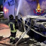 Sesto: semirimorchio a fuoco. Nessuna persona coinvolta