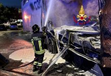 Sesto, a fuoco un semi rimorchio