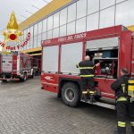 Sesto: incendio all’Ikea, edificio evacuato