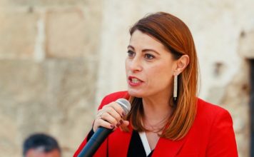 Elisabetta Piccolotti a Sesto in sostegno di Alleanza Verdi Sinistra