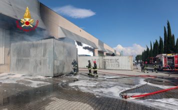 Sesto Fiorentino: incendio in via Pertini