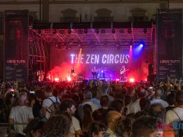 FOTO – Grande successo per The Zen Circus a Liberi Tutti Foto di Tino Barletta